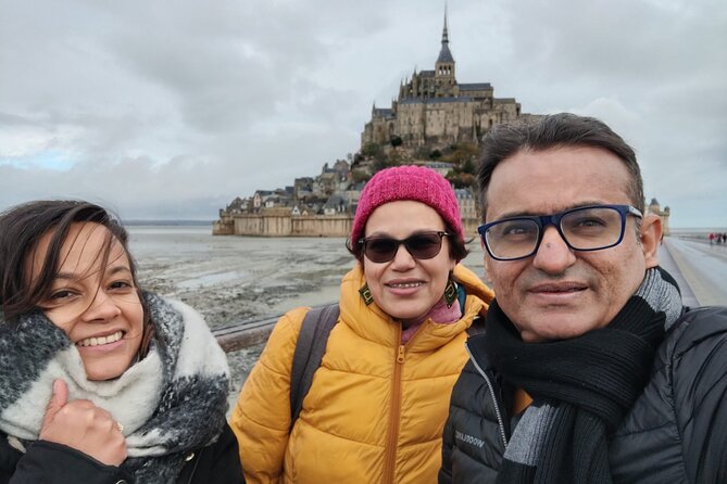 Mont Saint Michel Private VIP Tour with Champagne from Paris - Who should book this experience