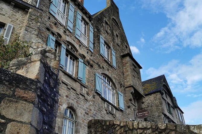 Mont Saint Michel Private VIP Tour with Champagne from Paris - Practical advice for making the day work