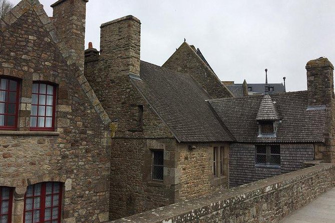 Mont St Michel Full Day Tour with a National Guide from Bayeux - Stairs, wind, rain, and how to not get wrecked