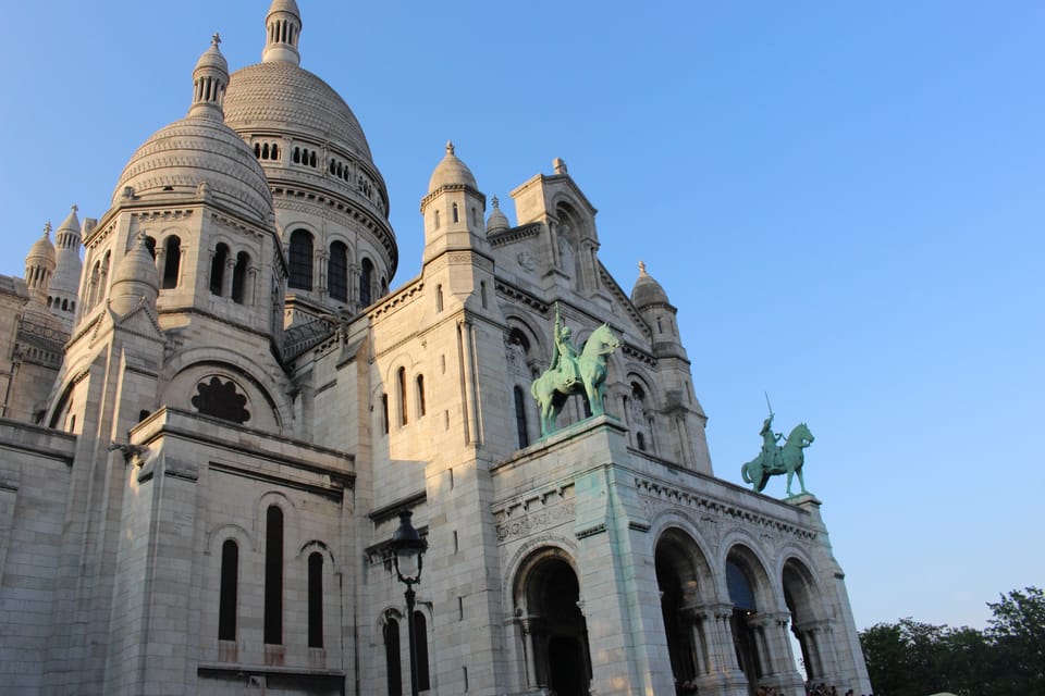 Montmarte painting session and walking tour for kids ! - The uphill streets and the practical reality of walking