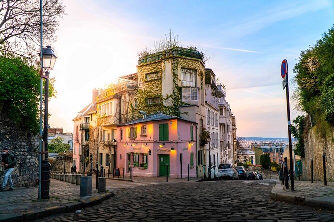 Montmartre and the Sacré-Coeur with the best guides in Paris - Price and value: is $30.04 worth 90 minutes?