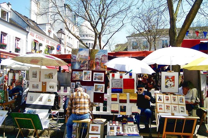 Montmartre District and Sacre Coeur - Exclusive Guided Walking Tour - Sacré-Cœur on top: the big views and real time inside