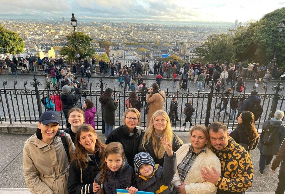 Montmartre: Guided tour to Sacré-Coeur - The vineyard, old windmills, and a different hilltop