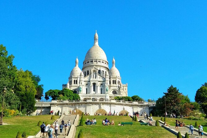 Montmartre Hill French Gourmet Food and Wine Tasting Walking Tour - Clos des Vignes: The Vineyard Moment That Food Lovers Actually Enjoy