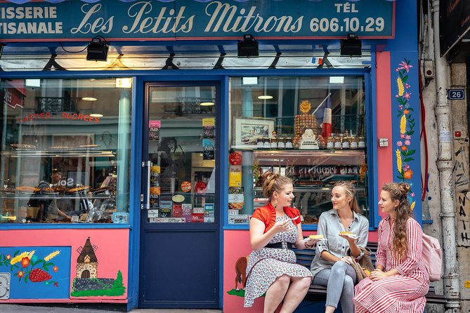 Montmartre Private Food Walking Tour With Locals: The 10 Tastings - Before you go: meeting point, timing, and what 3 hours feel like