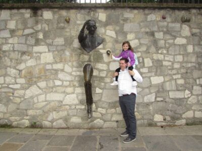 Montmartre: Private Treasure Hunt for Families and Kids - Meeting outside Anvers and heading uphill