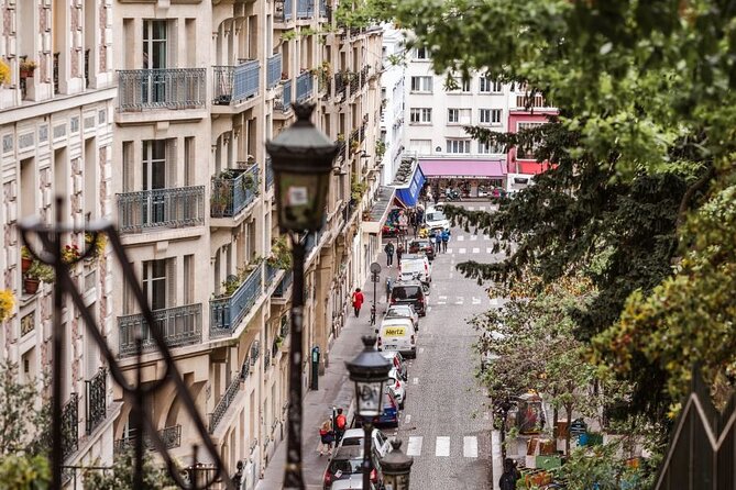 Montmartre Tour with a Local Guide: Private & 100% Personalized - Ivy-Covered Lanes, Photo Stops, and Flâneur Café Time