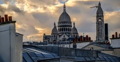 Montmartre Walking Tour - Place des Abbesses and the Love Wall