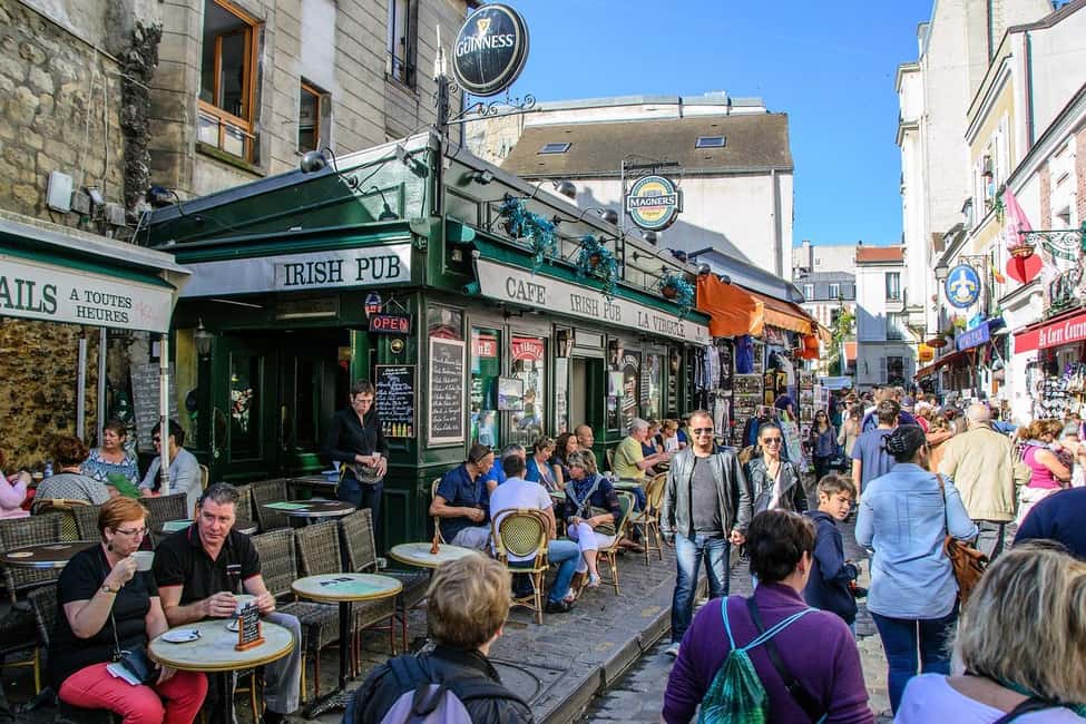 Montmartre Walking Tour with a Local Guide - Local guide energy: how stories make the streets click