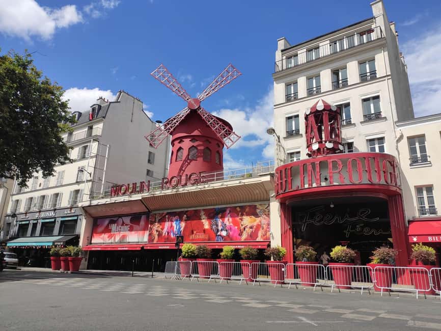 Montmartre Walking Tour with a Local Guide - Moulin Rouge to Wall of Love: the quick-hit iconic start