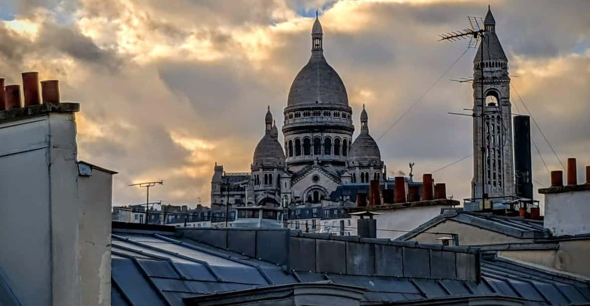 Montmartre Walking Tour - Place des Abbesses and the Love Wall