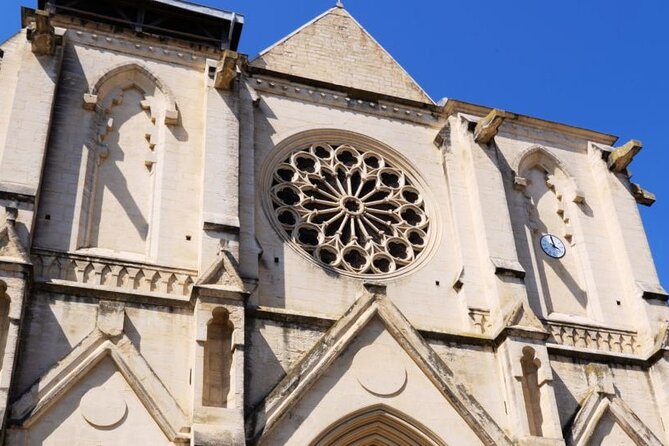Montpellier City Exploration Game and Tour on your Phone - The Arc de Triomphe and royal symbolism