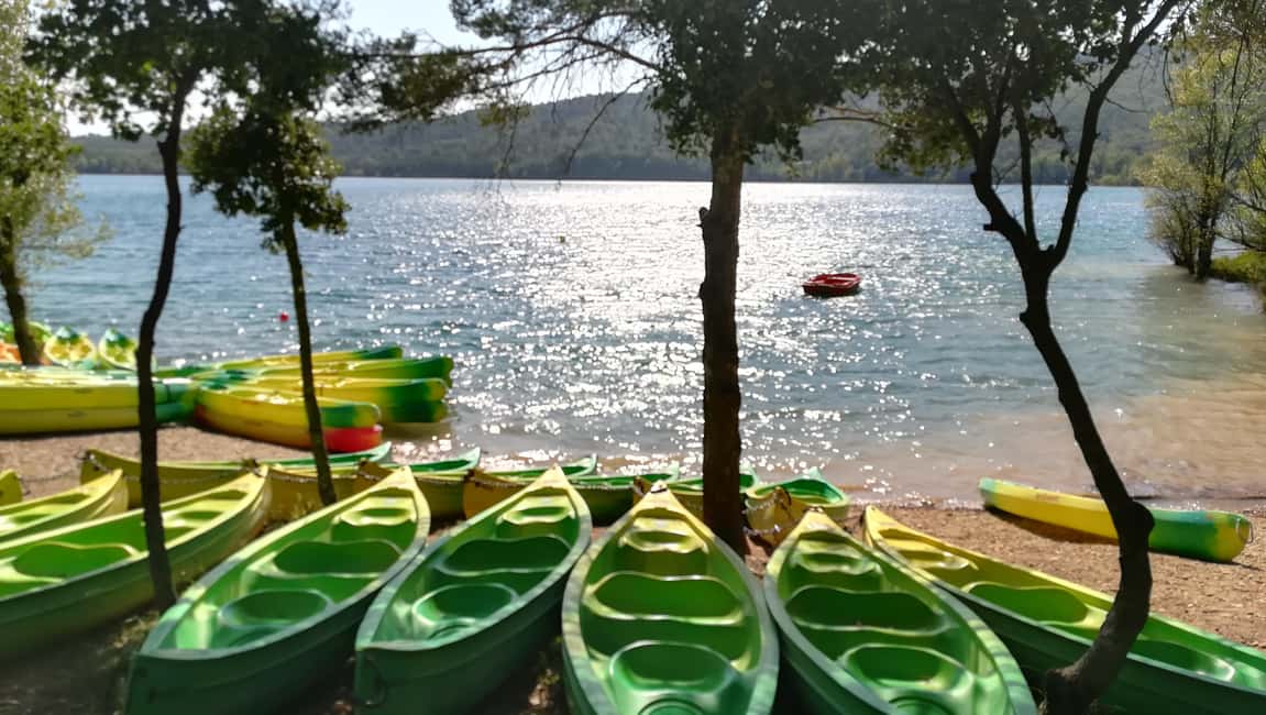 Montpezat: Canoe and kayak rental in the Verdon Gorges - What Boat to Choose: Kayak vs Canoe, Single vs Double vs Multi-Seater