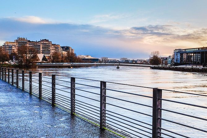 Nantes Like a Local: Customized Private Tour - The private format and its real value