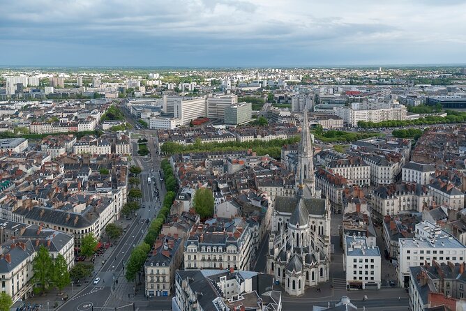 Nantes Private Walking Tour With A Professional Guide - Finishing at Les Machines de l’Île