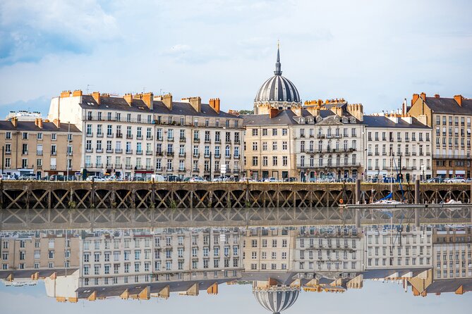 Nantes Scavenger Hunt and Highlights Self-Guided Tour - Starting outside the Musée d’arts de Nantes