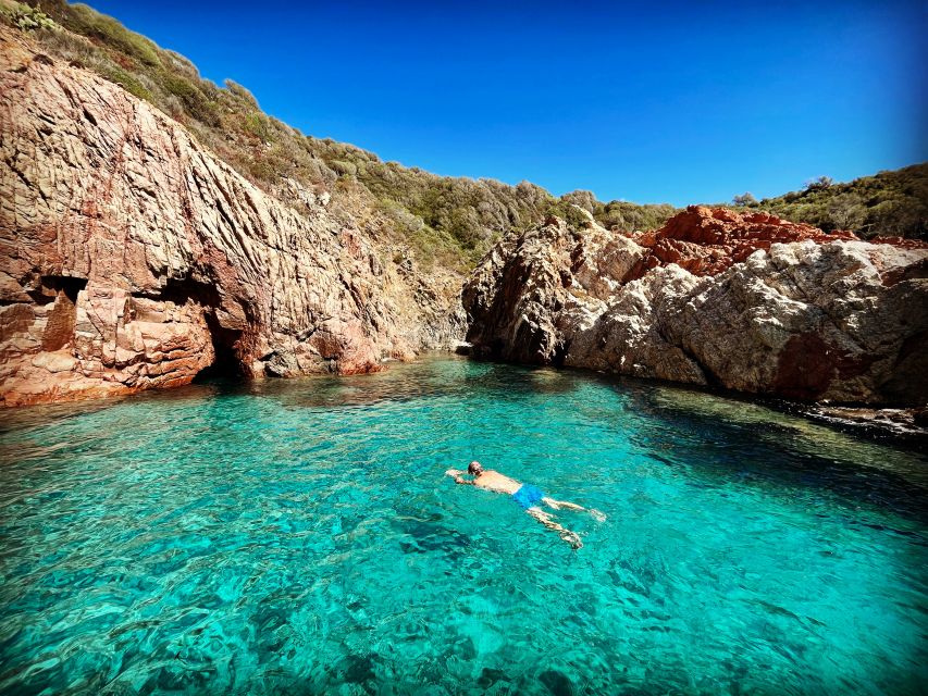 Near Ajaccio : Cruise to Piana Scandola cliffs and Girolata - Capo Rosso and the natural arch