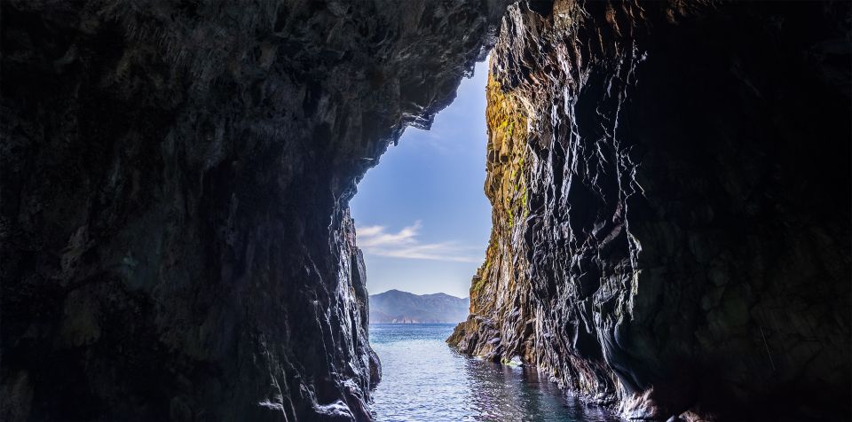 Near Ajaccio : Cruise to Piana Scandola cliffs and Girolata - Girolata, a small village with time to wander