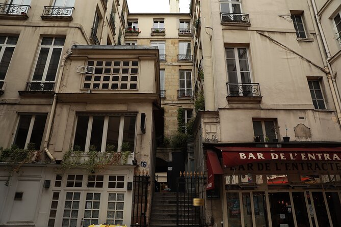 Neoclassical Paris Architecture 2-Hour Private Walking Tour - What the private guide adds