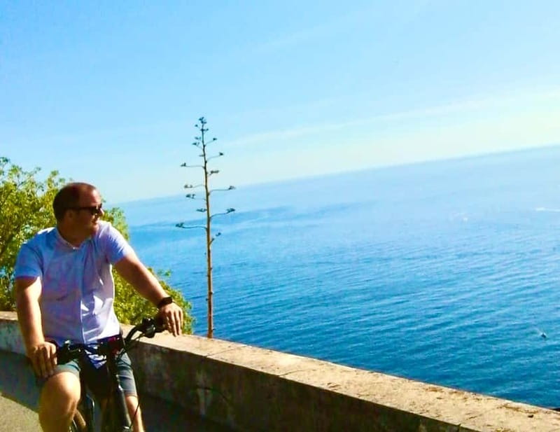 Nice 3Hrs by EBike: Essentials Oldest Districts & Panoramas - Mont Boron and the First Hill: Seaside Views You’ll Actually Earn