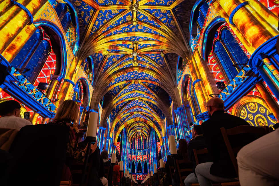 Nice Basilica: New Sound and Light Show – LUMINISCENCE - Live choir version vs digital music version (what changes)