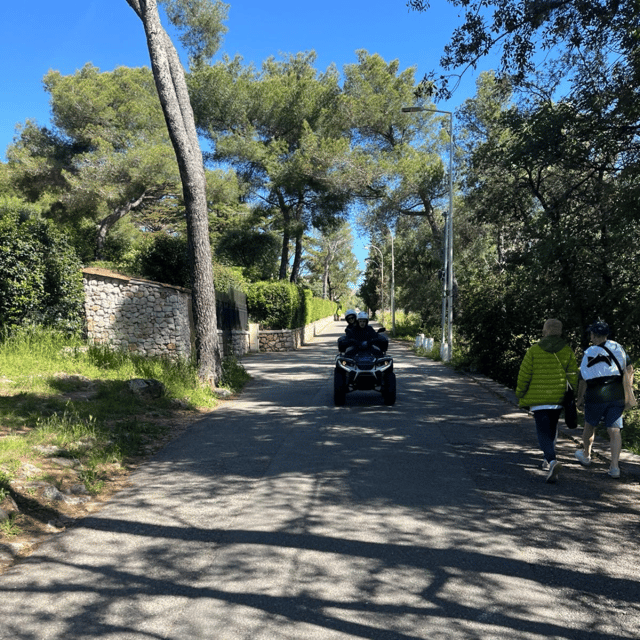 NICE BY ELECTRIC QUAD:panoramic tour from Nice - Driving Comfort: Quiet Power, Clear Guidance, and Switching Roles