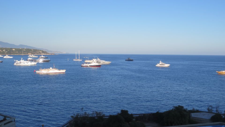 Nice: Cannes, Antibes & St Paul de Vence Half-Day Tour - La Croisette: where you get the real Riviera feel