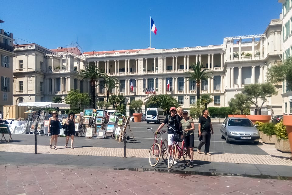 Nice: Old Town Treasures and Castle Hill Walking Tour - Nice Old Town Meets Castle Hill: Where the Walk Starts