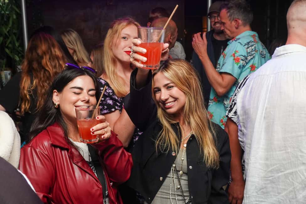 Nice: Orange Bar Crawl with 5 Free Shots & VIP Club Entry - Should You Book Orange Bar Crawl by Pub Crawl Nissa?