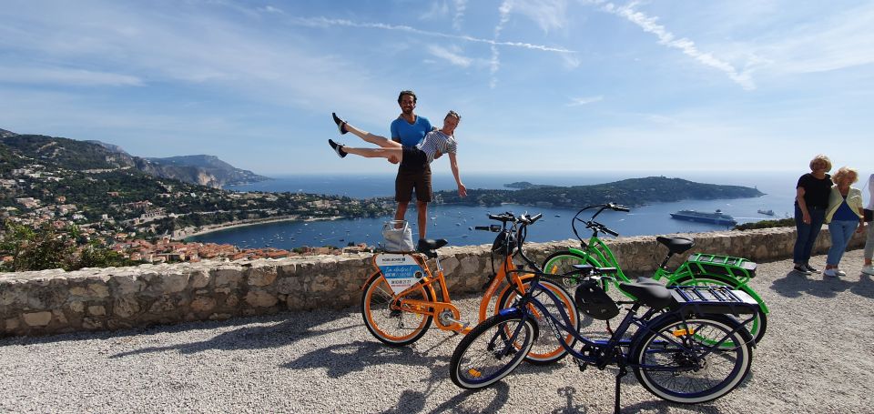 Nice: Panoramic French Riviera E-Bike Tour - Villefranche-sur-Mer: that quick switch from city to coastline village