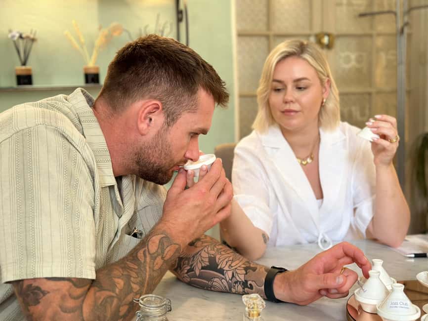 Nice: Perfume Creation Workshop - The Sensory Lesson: Floral Notes and Perfumery Ingredients