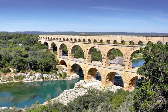 Nimes, Uzes & Pont du Gard Small Group FULL DAY Tour from Avignon - Stop 2: La Maison Carrée in Nîmes for the best-preserved temple vibe