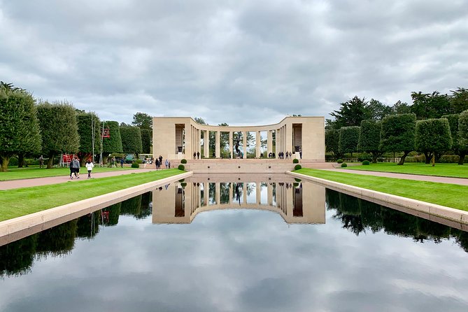 Normandy Battlefields D-Day Private Trip with VIP Services from Paris - Stop 5: Arromanches-les-Bains and the Mulberry Harbor engineering story