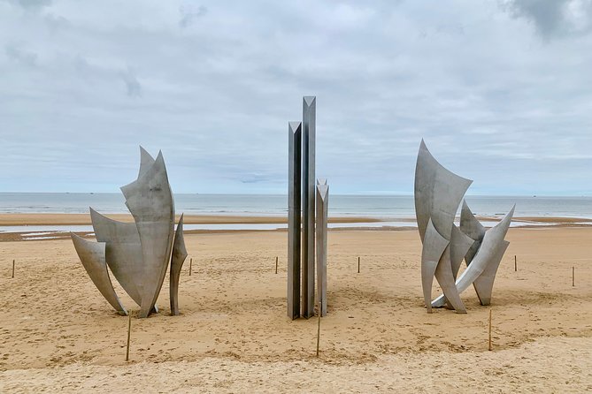 Normandy Battlefields D-Day Private Trip with VIP Services from Paris - Stop 1: D-Day Beaches (Plages du Débarquement) and the value of starting with context