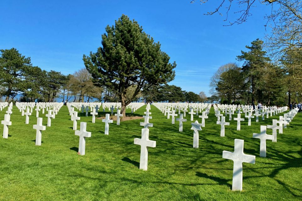 Normandy D-Day Landing Beaches Small-group trip from Paris - Arromanches and the remains of Mulberry Harbour