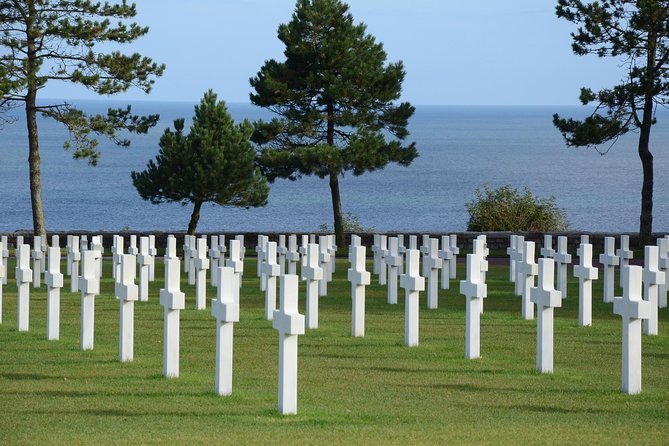 Normandy Guided E-bike tour to Omaha Beach / private tour - Bayeux start and finish: a gentle way to begin