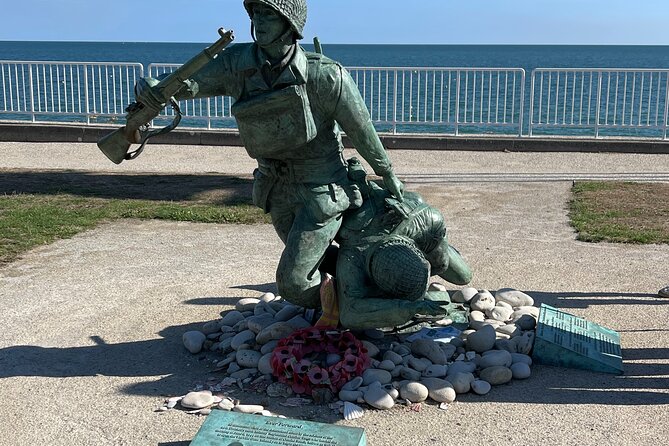Normandy: Private tour D-Day landing beaches American sector - Pointe du Hoc: Where the Terrain Becomes Part of the Story