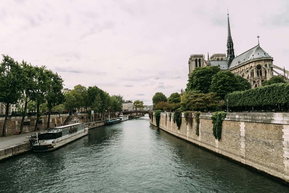 Notre-Dame Cathedral: Interior Guided Tour - Key things you’ll notice fast