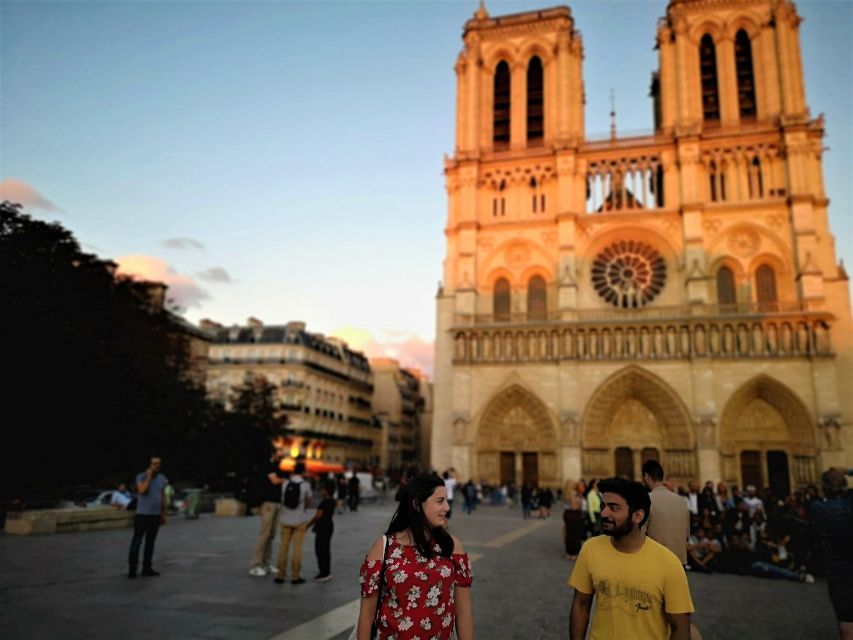 Notre-Dame Cathedral Private tour - The Line, the Towers, and What’s Not Included