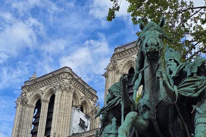 Notre Dame de Paris Interior Guided Tour - Gargoyles and preservation: the two stories that change how you look