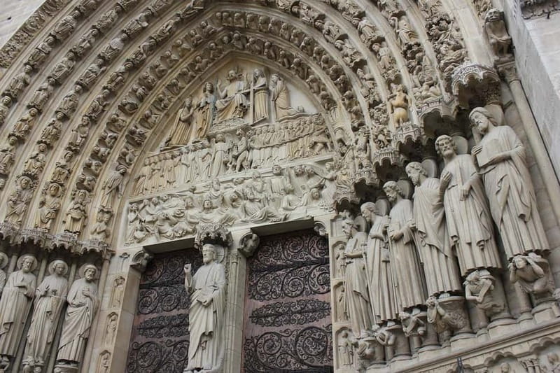 Notre-Dame & Ile de la Cité–Louvre with a local - Reading Notre-Dame’s façade, then using the PDF+audio in the cathedral