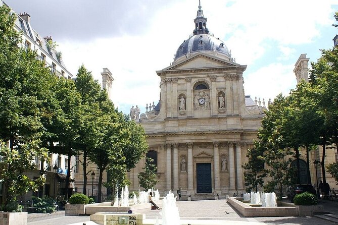 Notre Dame Mystery and Latin Quarter Walking Tour - Fontaine Saint-Michel: A Famous Story, Possible Renovation Limits
