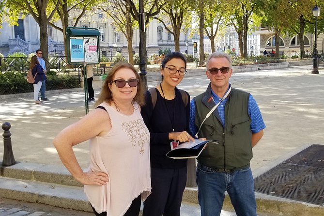 Notre Dame, Ste Chapel, Louvre, Montmartre, Eiffel Tower Private - Should You Book This Private Paris Tour?