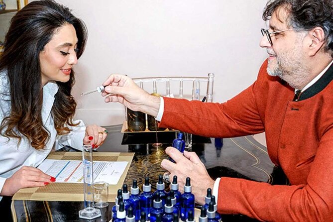 Olfactory Escape Workshop - Stop 1: Le Studio des Parfums and the Smell-and-Blend Flow