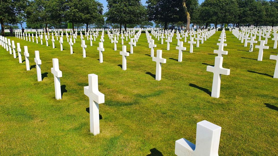 Omaha Beach and Colleville Cemetery Private Walking Tour - Why walking Omaha Beach changes the story