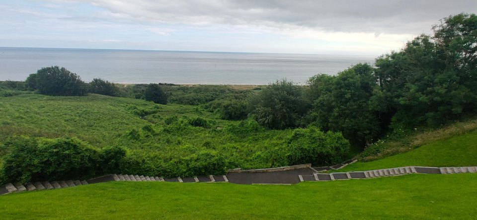 Omaha Beach and Colleville Cemetery Private Walking Tour - Starting at the Visitors Center