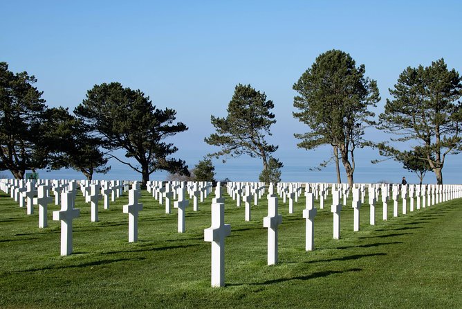 OMAHA Beach - Day trip from Paris to Normandy in a small group (3/7 pax) - The 1st US Infantry Division Memorial at WN62