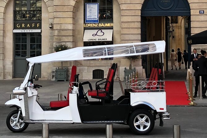 Original Paris E-TukTuk Tour - The unnamed bridge stop