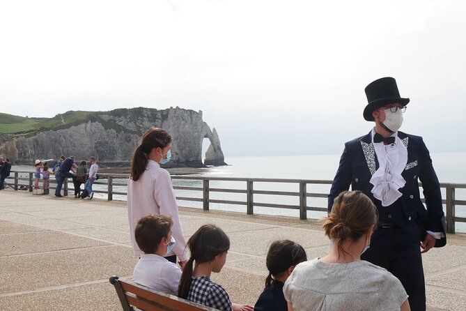 Outdoor Escape Game in Étretat - Walking Route Reality: Falaises dEtretat to Les Plages