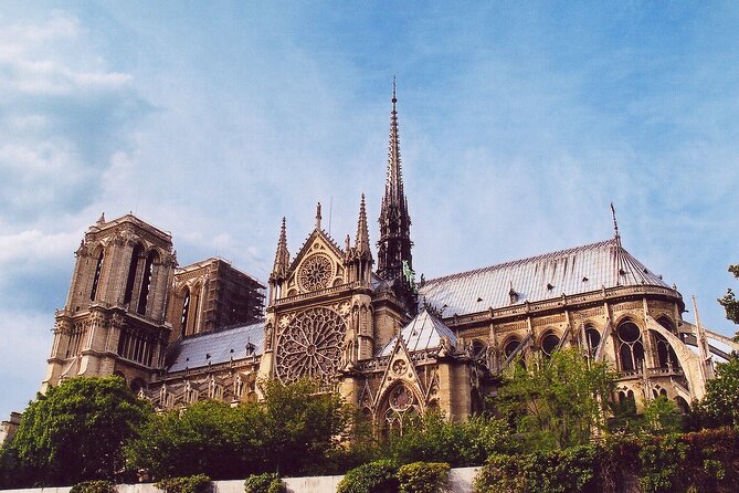 Outdoor Notre-Dame walking Tour with Sainte-Chapelle Entry - Guide style can turn a short walk into a memorable one